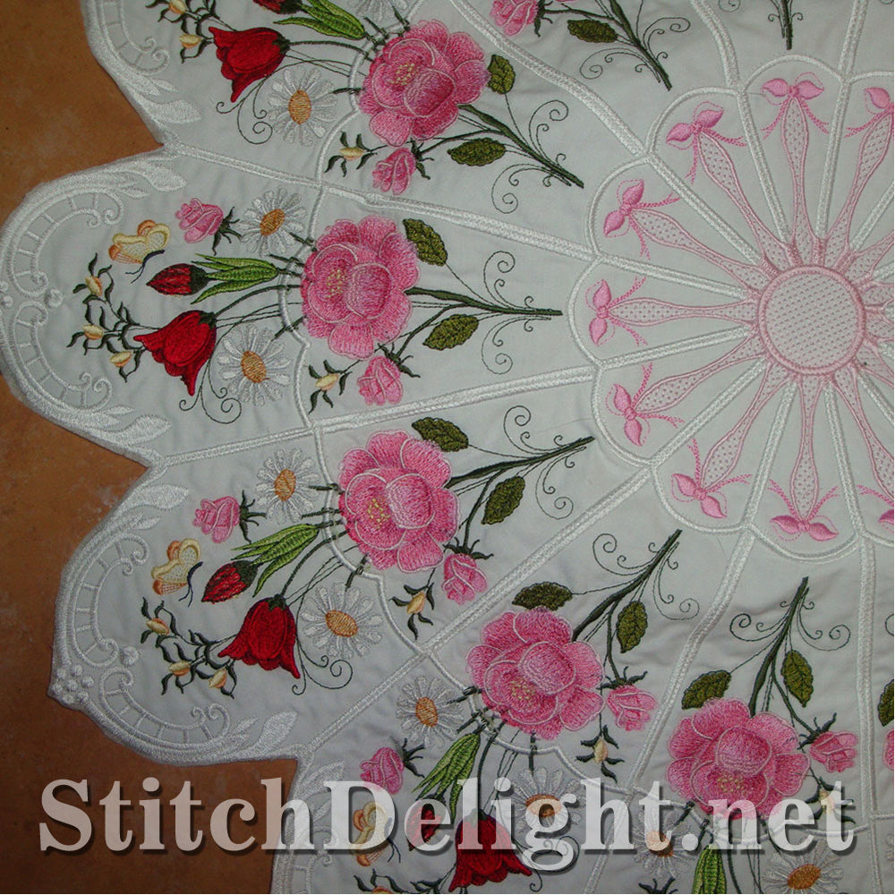 SD1133 Victorian Rose Doily Set