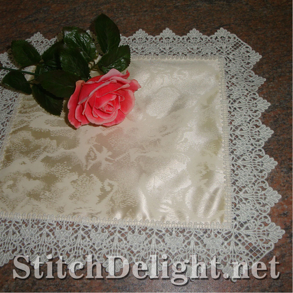SD0818 Lace Edging