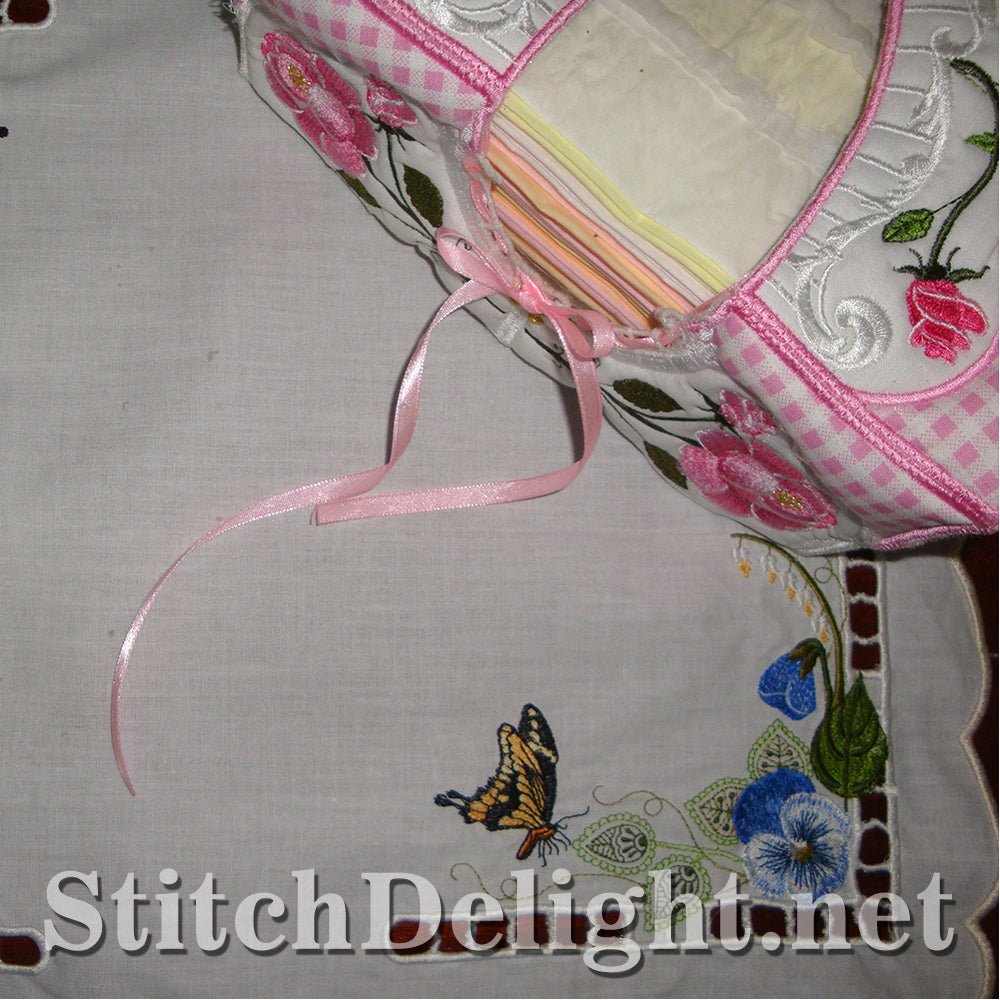 <transcy>SD1137 Pansy Cutwork</transcy>