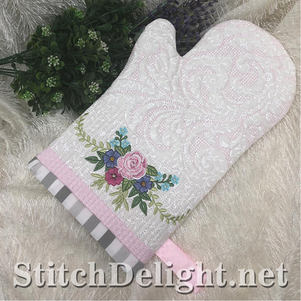 SDS1503 ITH Oven Mits