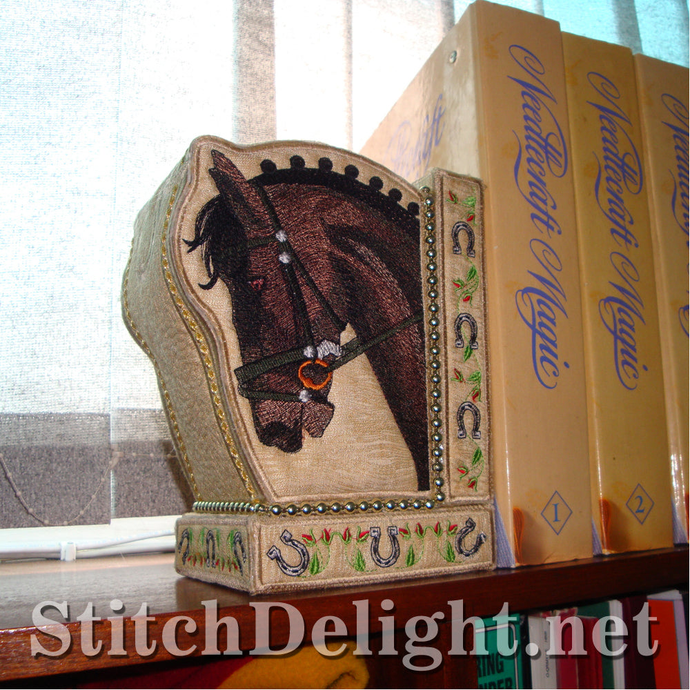 SD1151 Horse Bookends