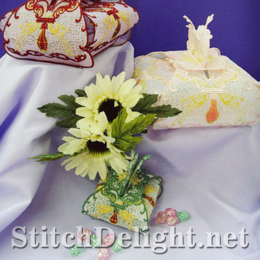 AE060 Gift Boxes in Lace